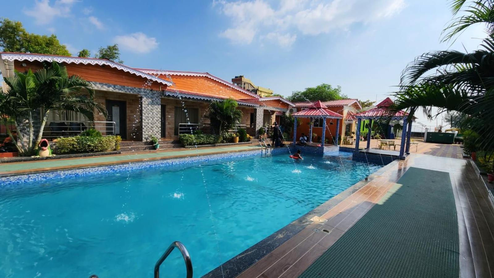 Luxury Beach Resort view 4