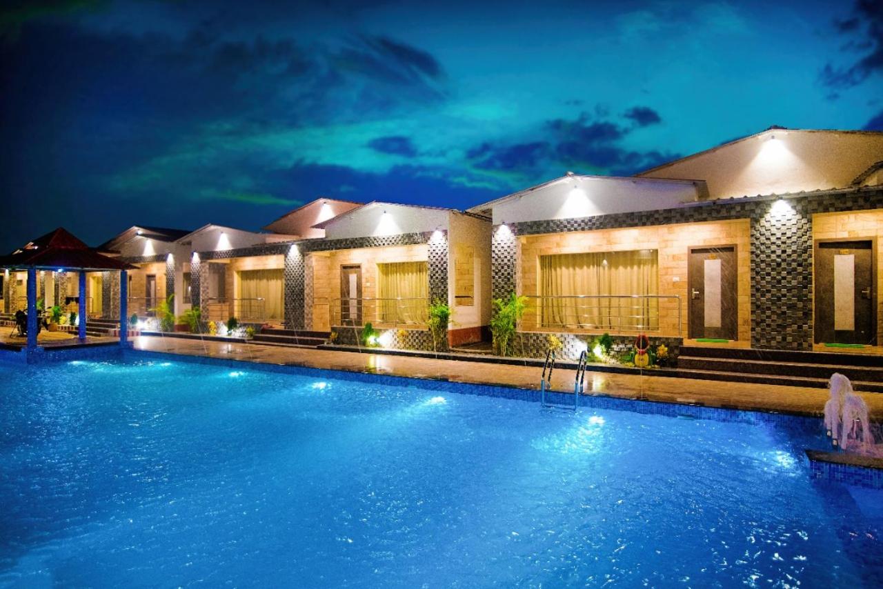 Luxury Beach Resort view 5