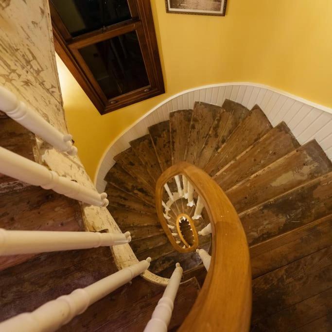 Beyoğlu'nun kalbinde yüksek tavanlı daire