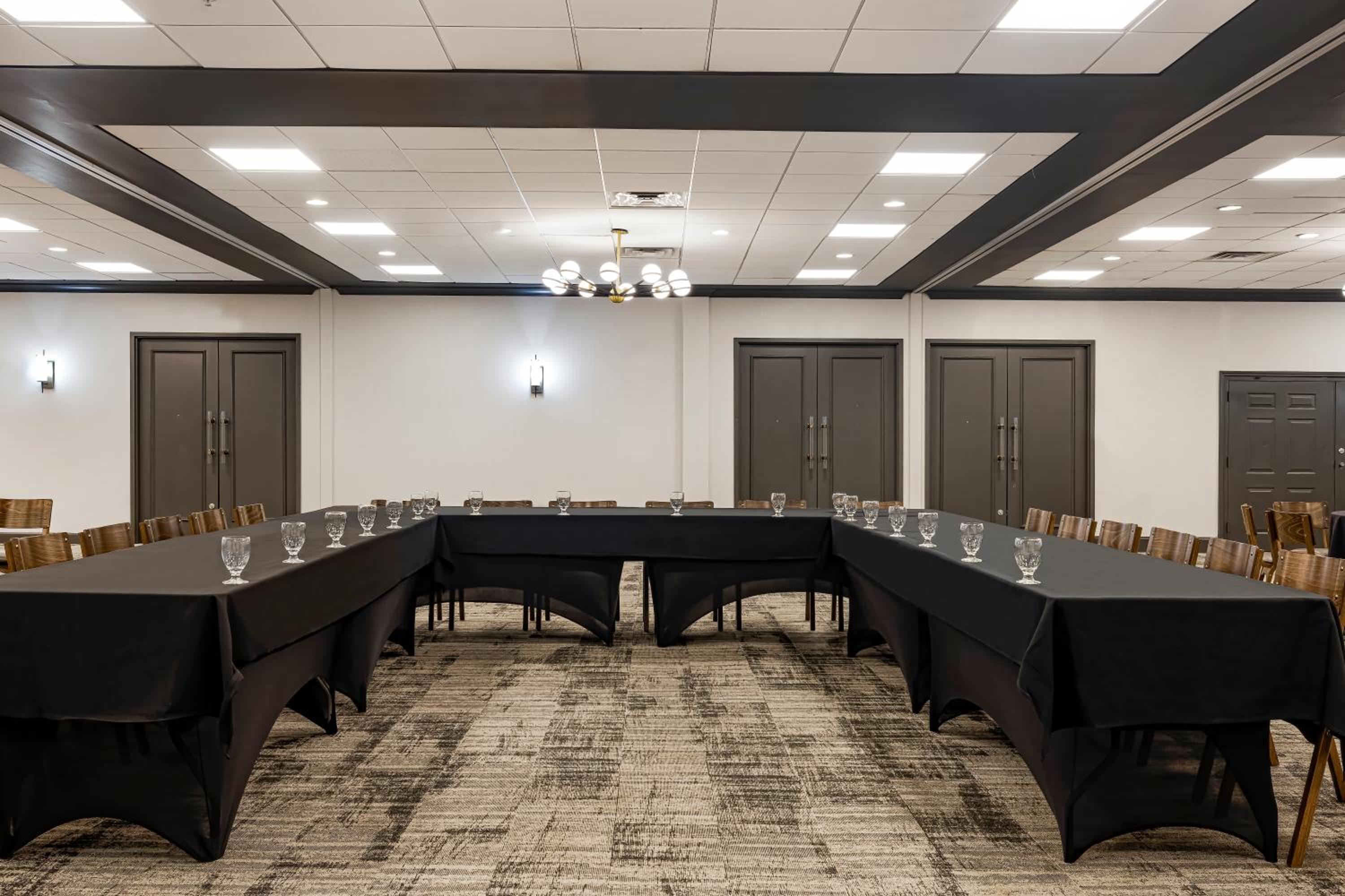 Hotel Preston Nashville Airport - Property Image 2