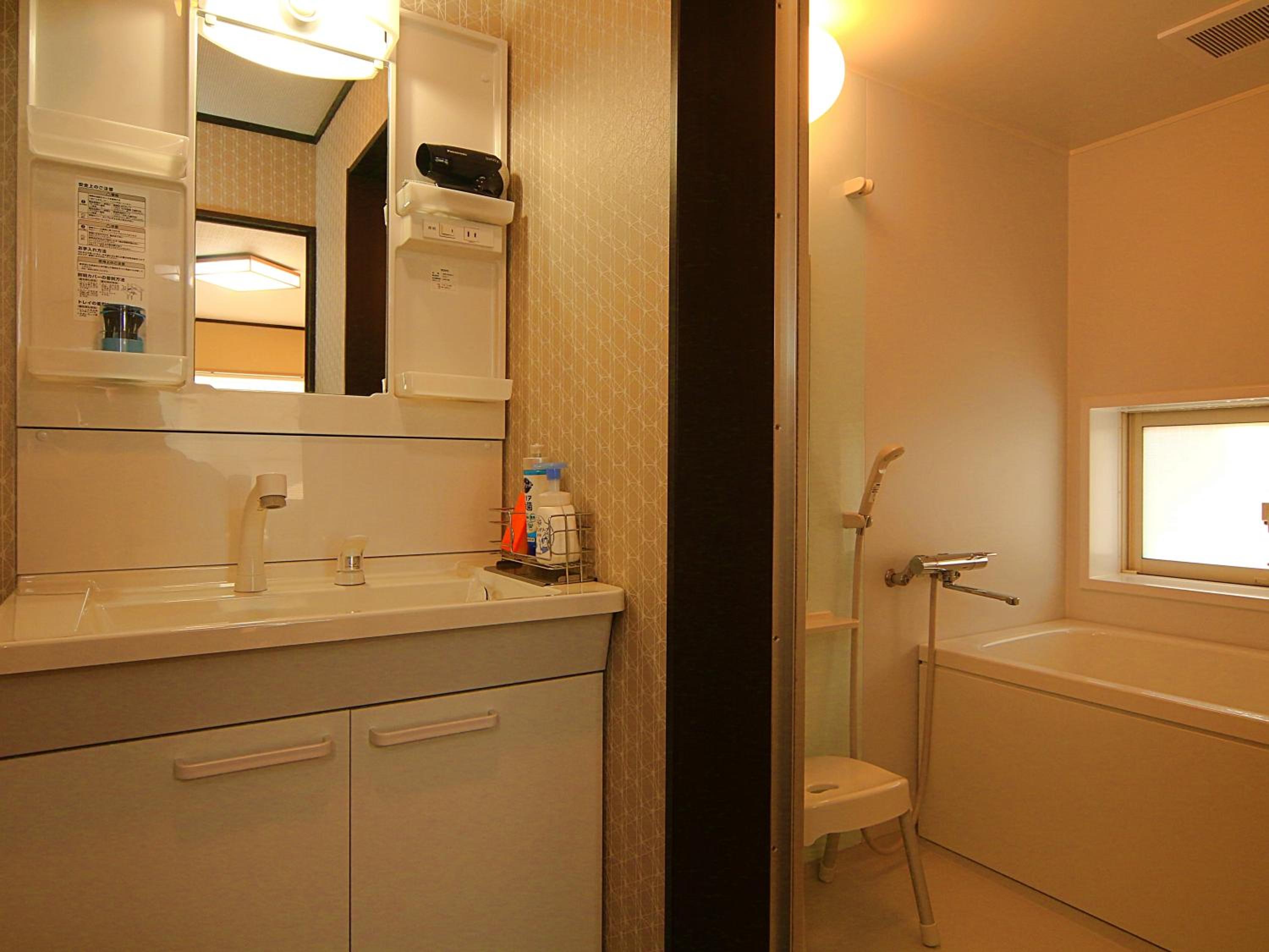 Photo 12
