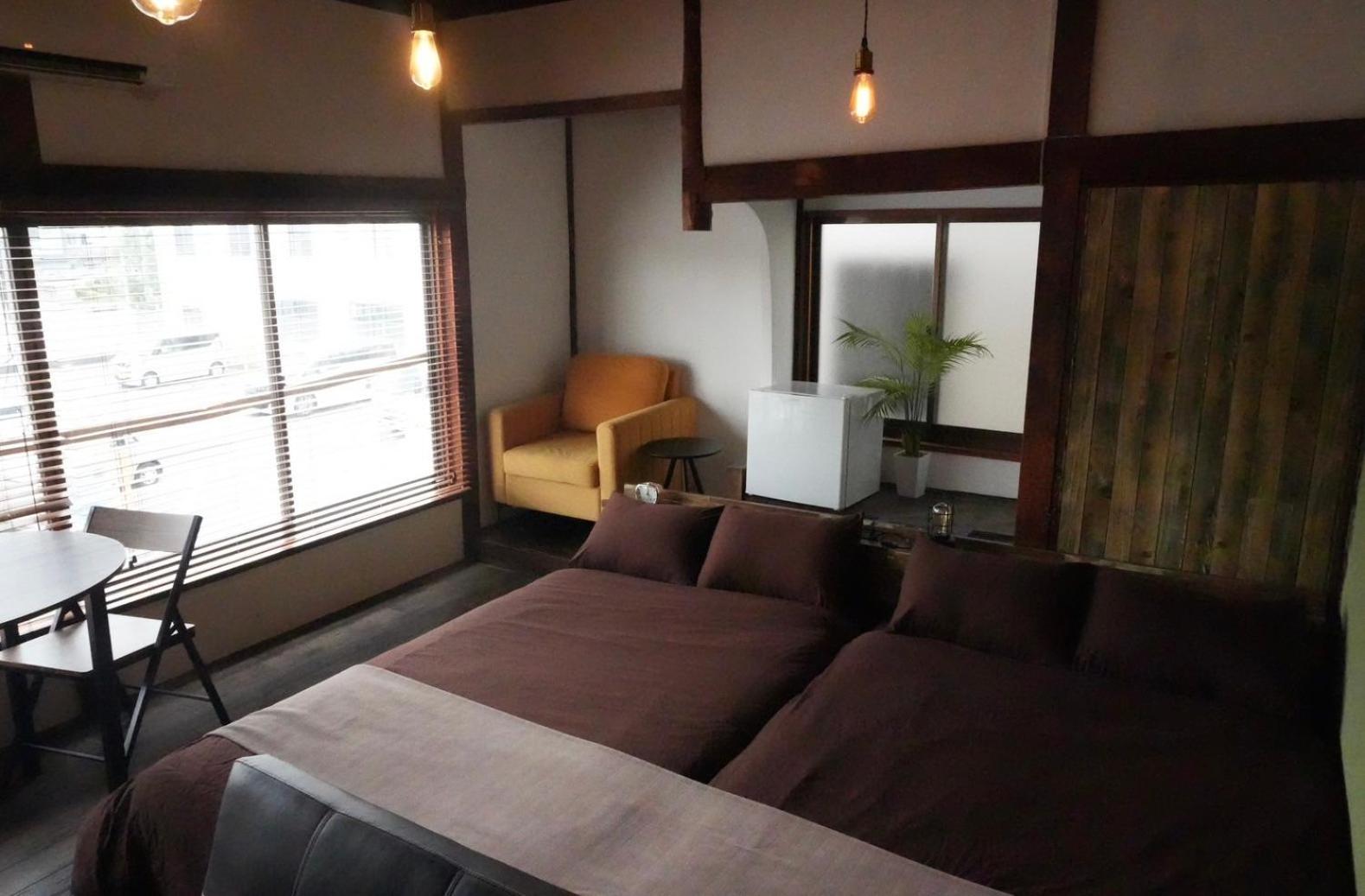 hotel room