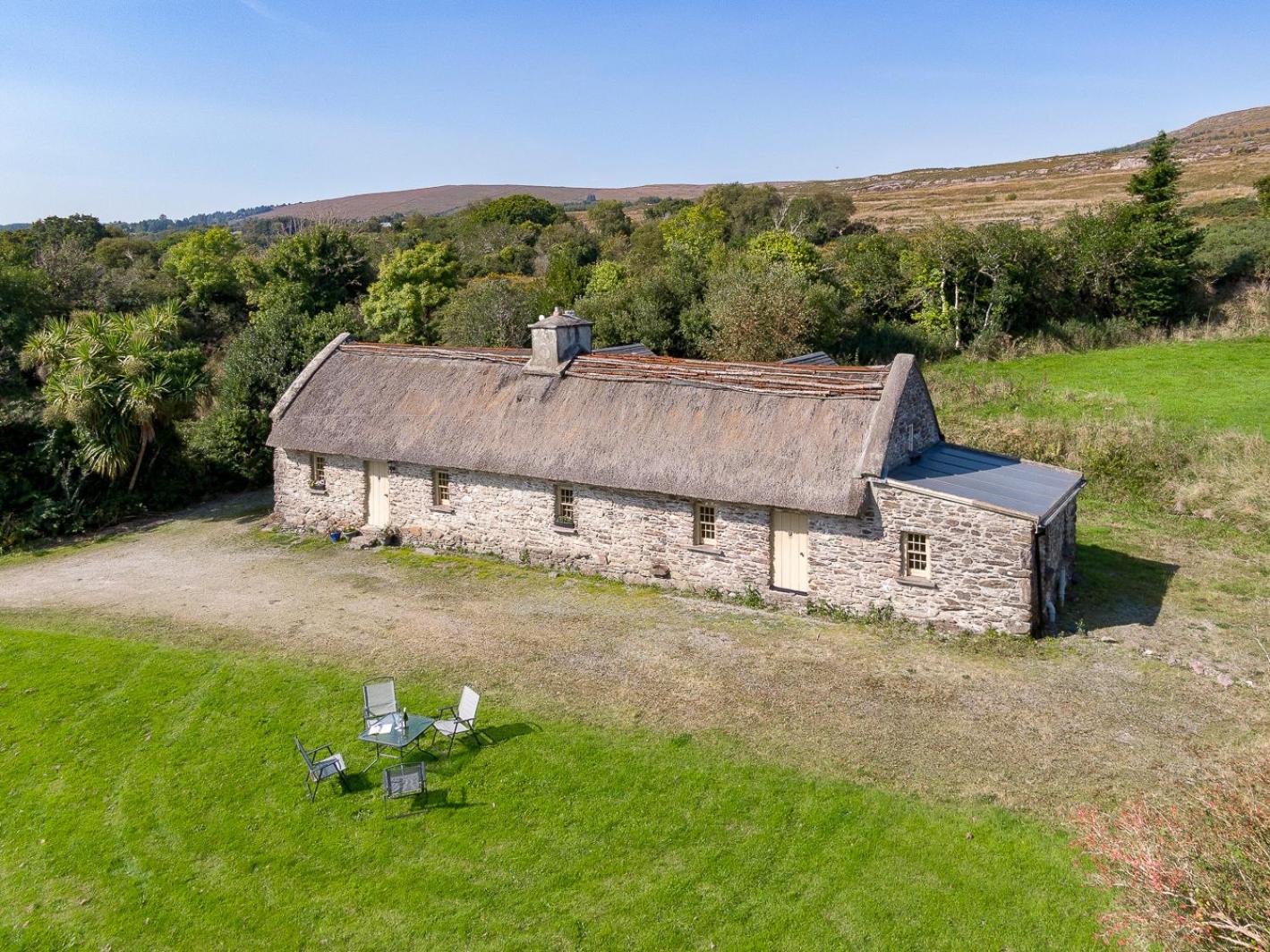 Traditional style thatched cottage in Kenmare