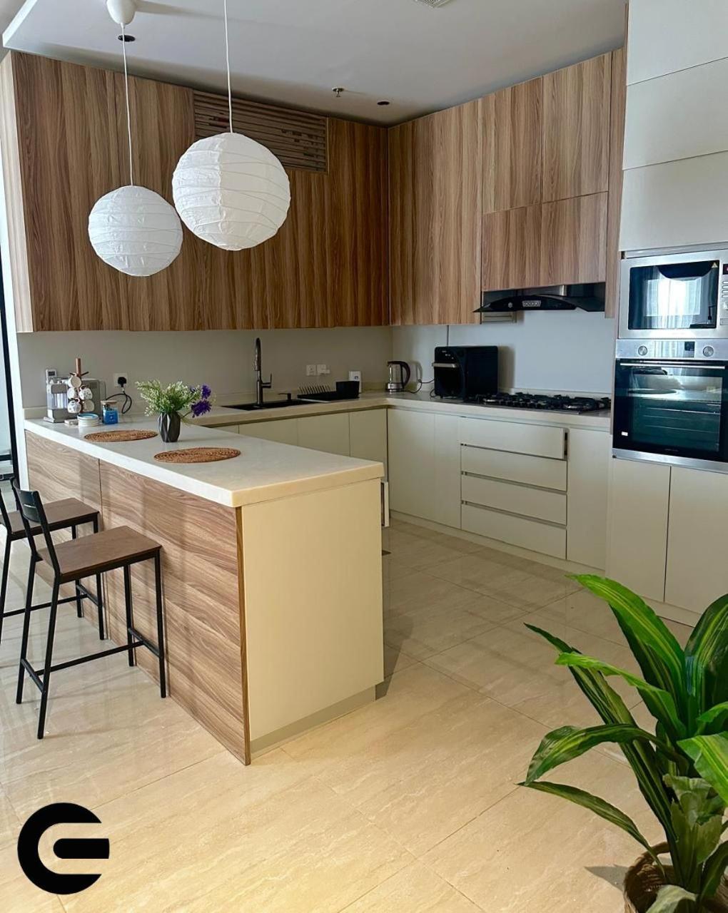 Condo in AlMalqa - Self check in