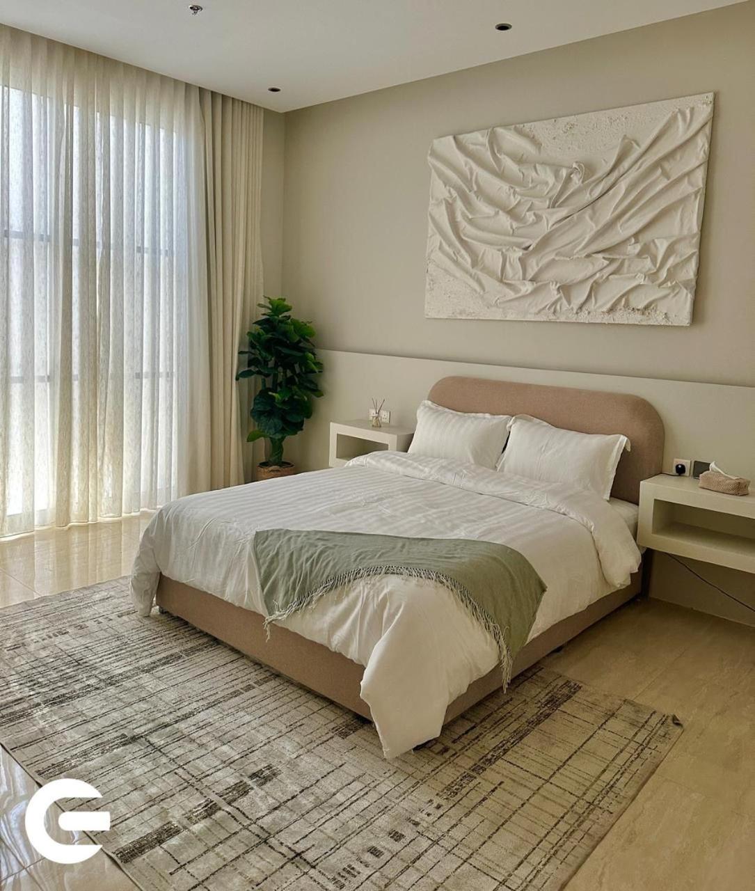 Condo in AlMalqa - Self check in