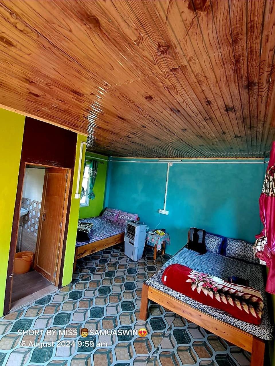 Homestay Pine Cottage