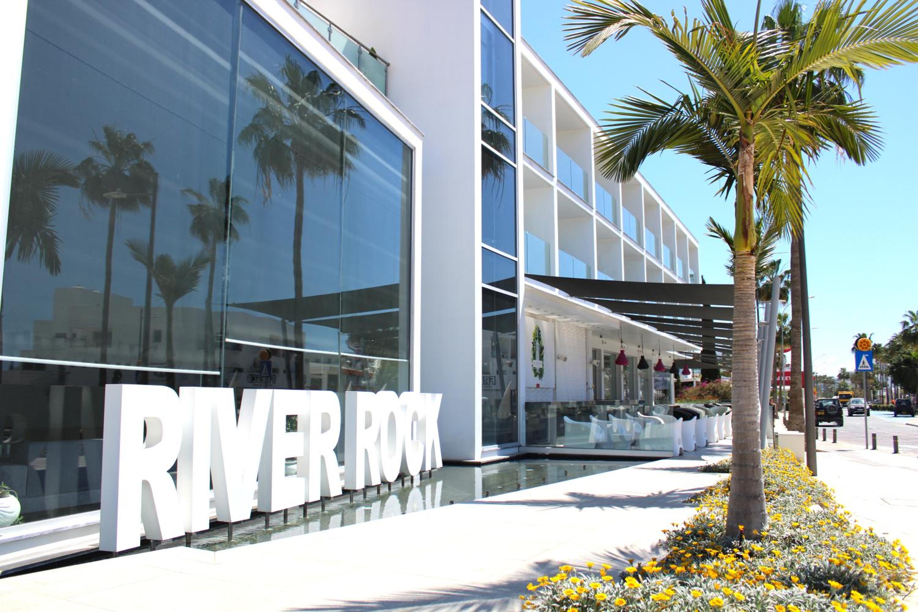 Hotel River Rock Hotel - Image 1