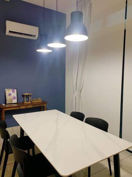 Boss Baby Cozy Holiday Home Batu Kawan