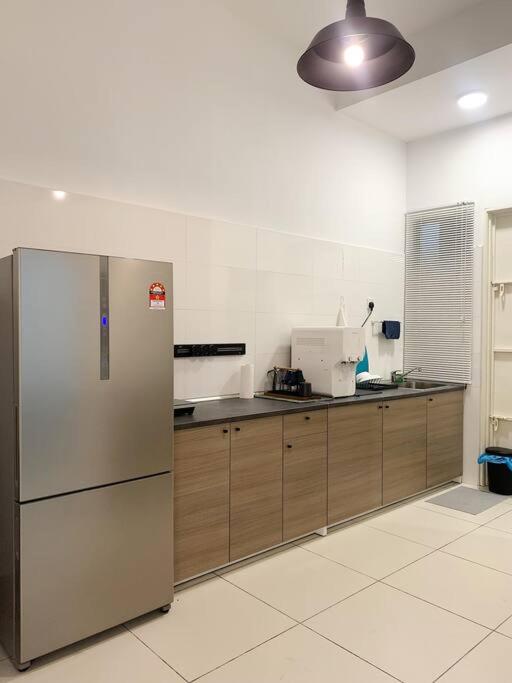 Boss Baby Cozy Holiday Home Batu Kawan