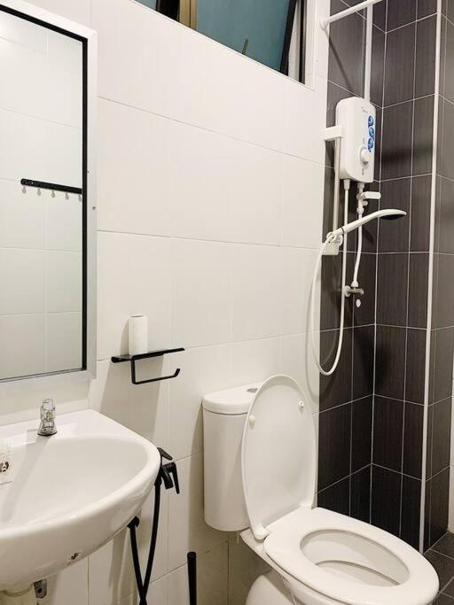 Boss Baby Cozy Holiday Home Batu Kawan