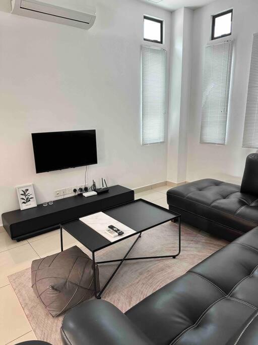 Boss Baby Cozy Holiday Home Batu Kawan