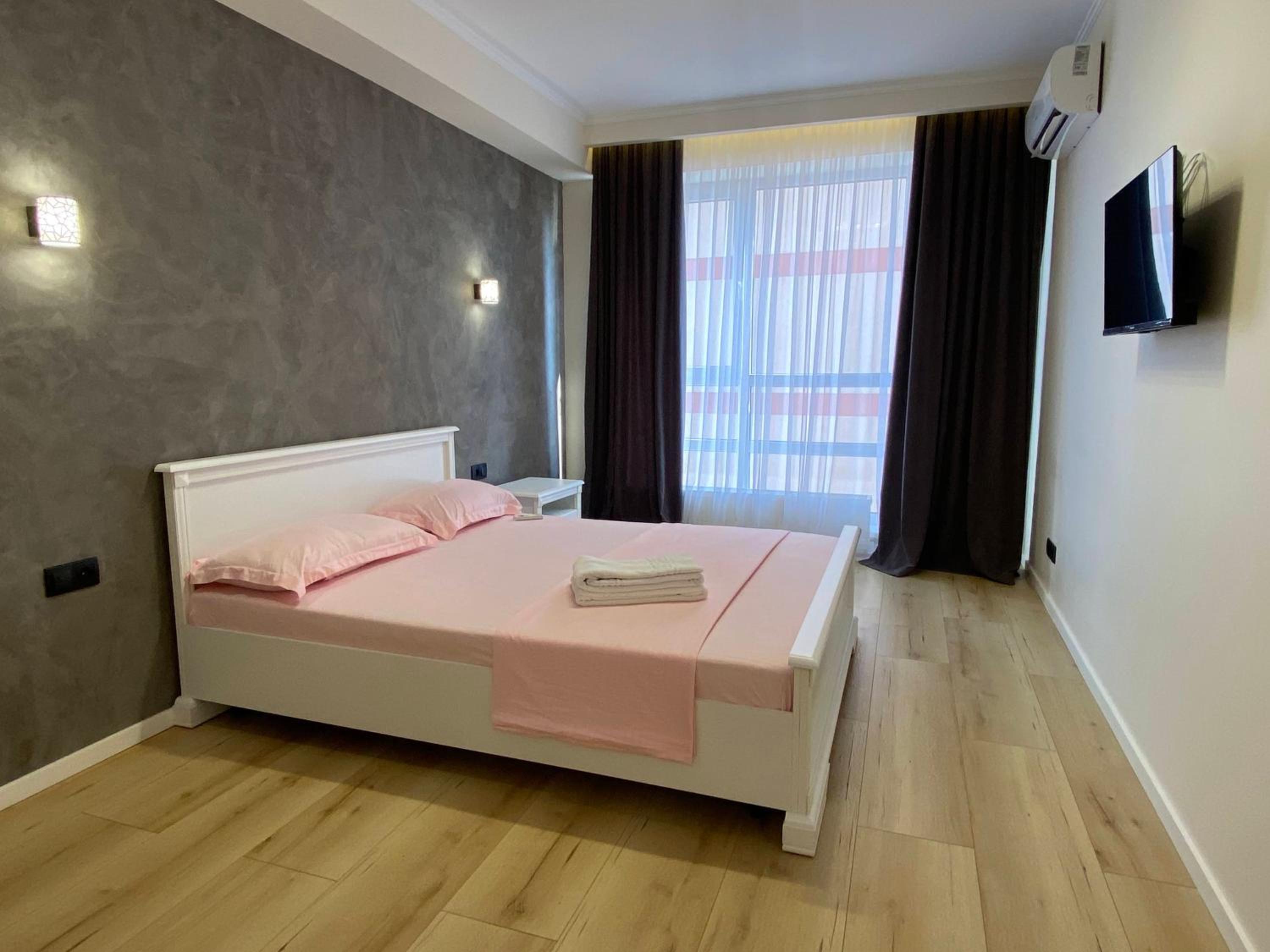 Apartament lux Chisinau view 5