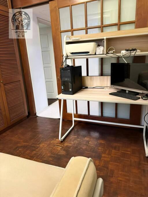 5pax warm house walking distance to Pavilion KL