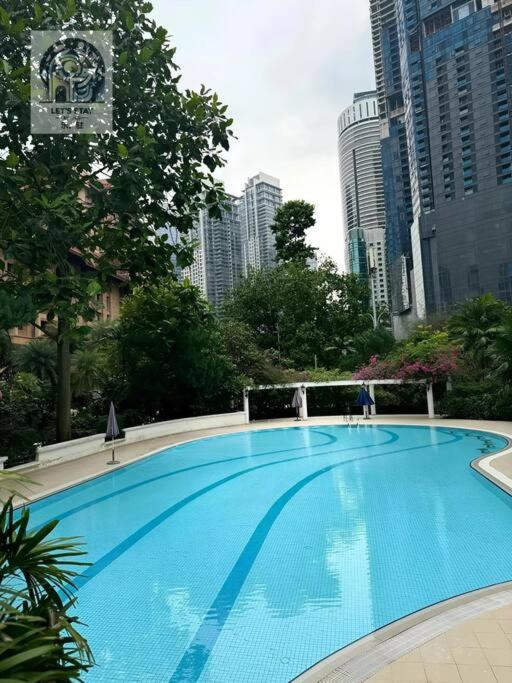 5pax warm house walking distance to Pavilion KL