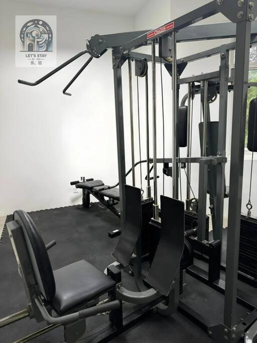 5pax warm house walking distance to Pavilion KL