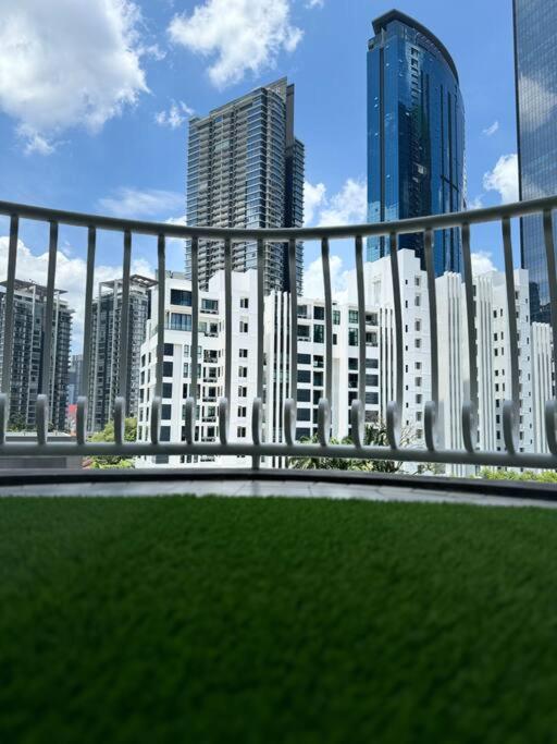 5pax warm house walking distance to Pavilion KL
