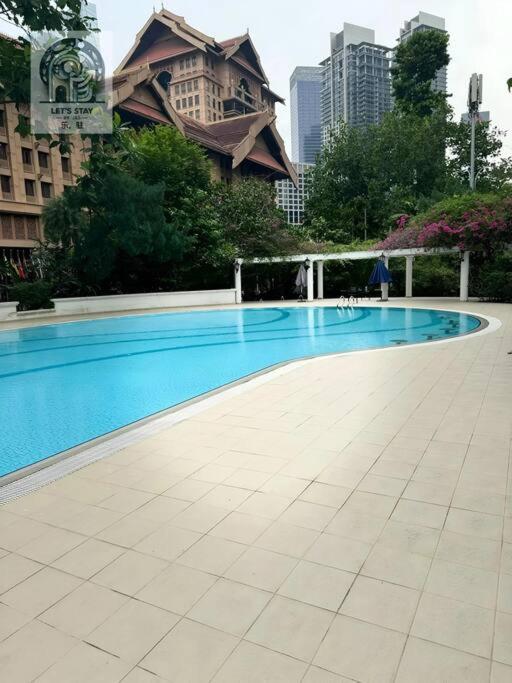 5pax warm house walking distance to Pavilion KL
