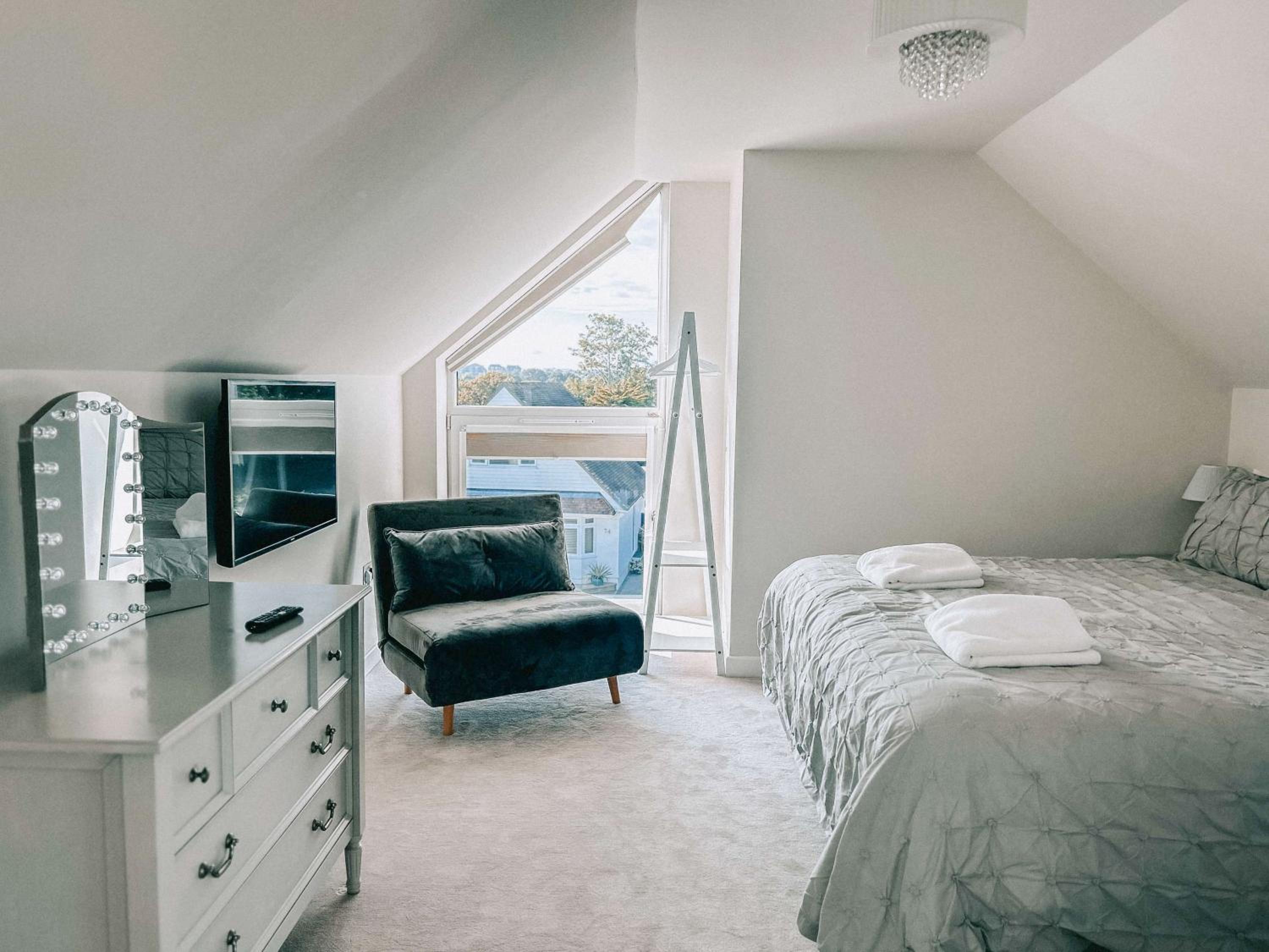 Luxury home with Harbour Views in Poole