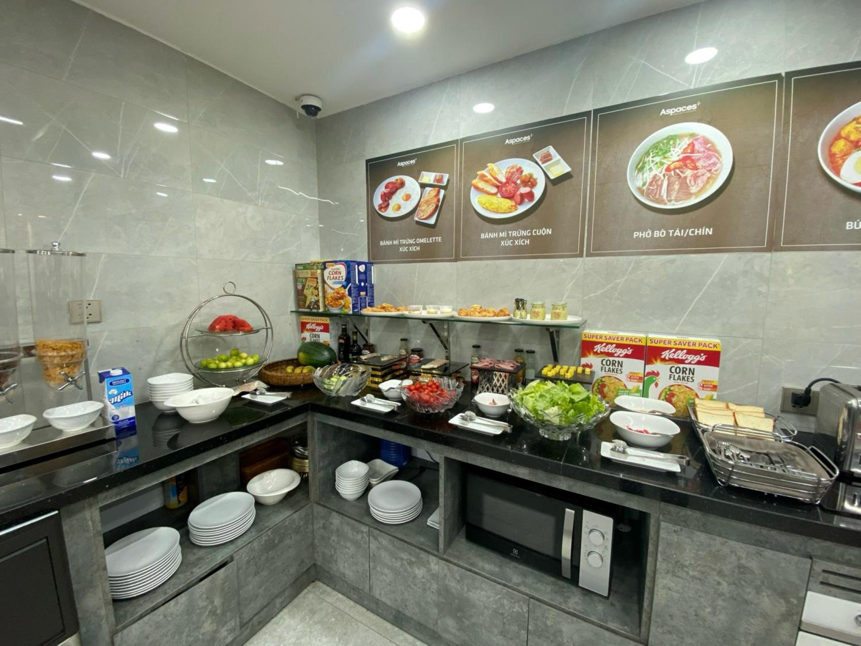 Vinhomes Westpoint by National Convention Center