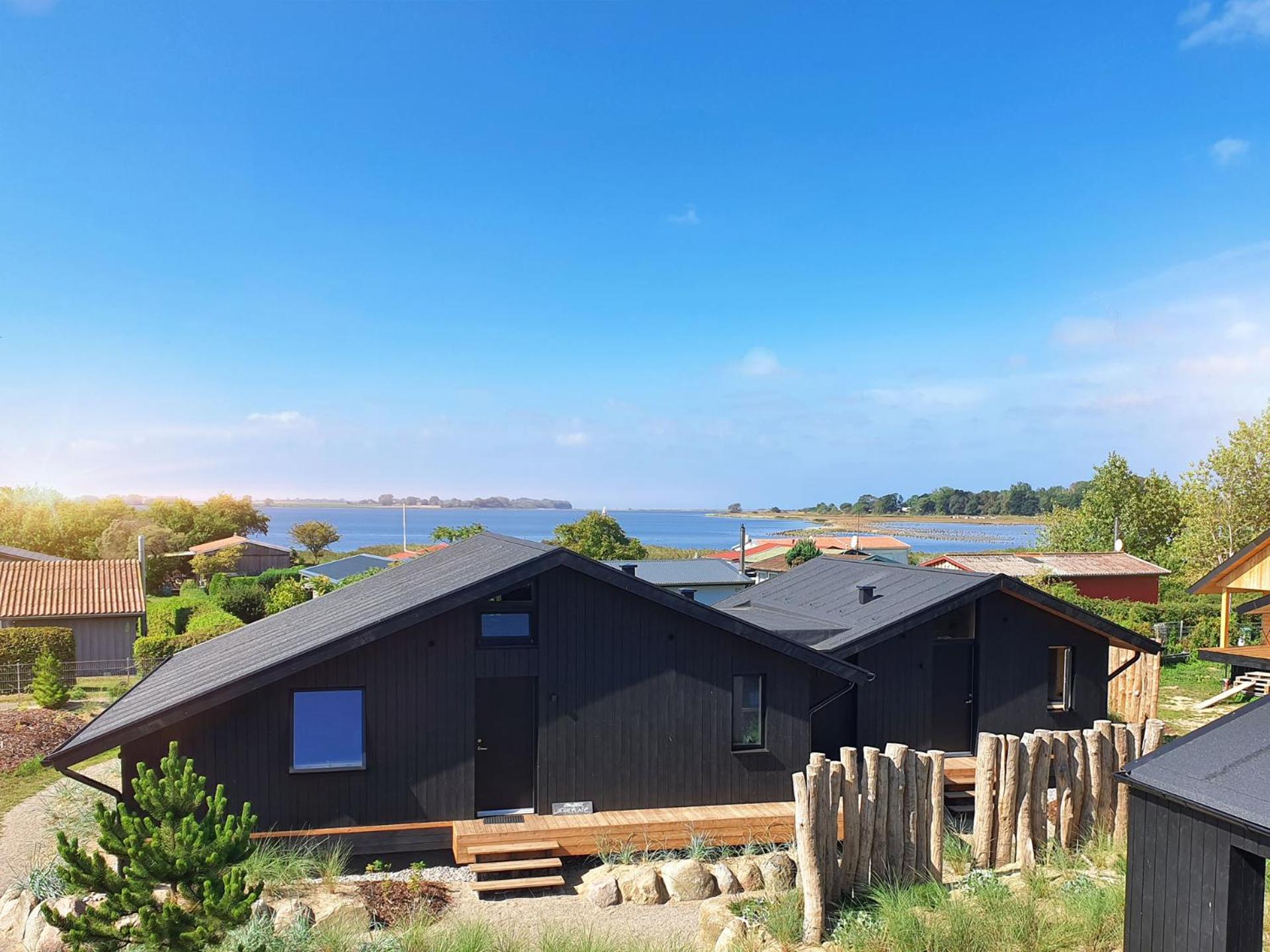 Werder Chalet -- COZYKOJE -- Ostsee Strand 150m I Sauna I eKamin I Tiny House mit Meerblick I 2 Pers und Kind I by 