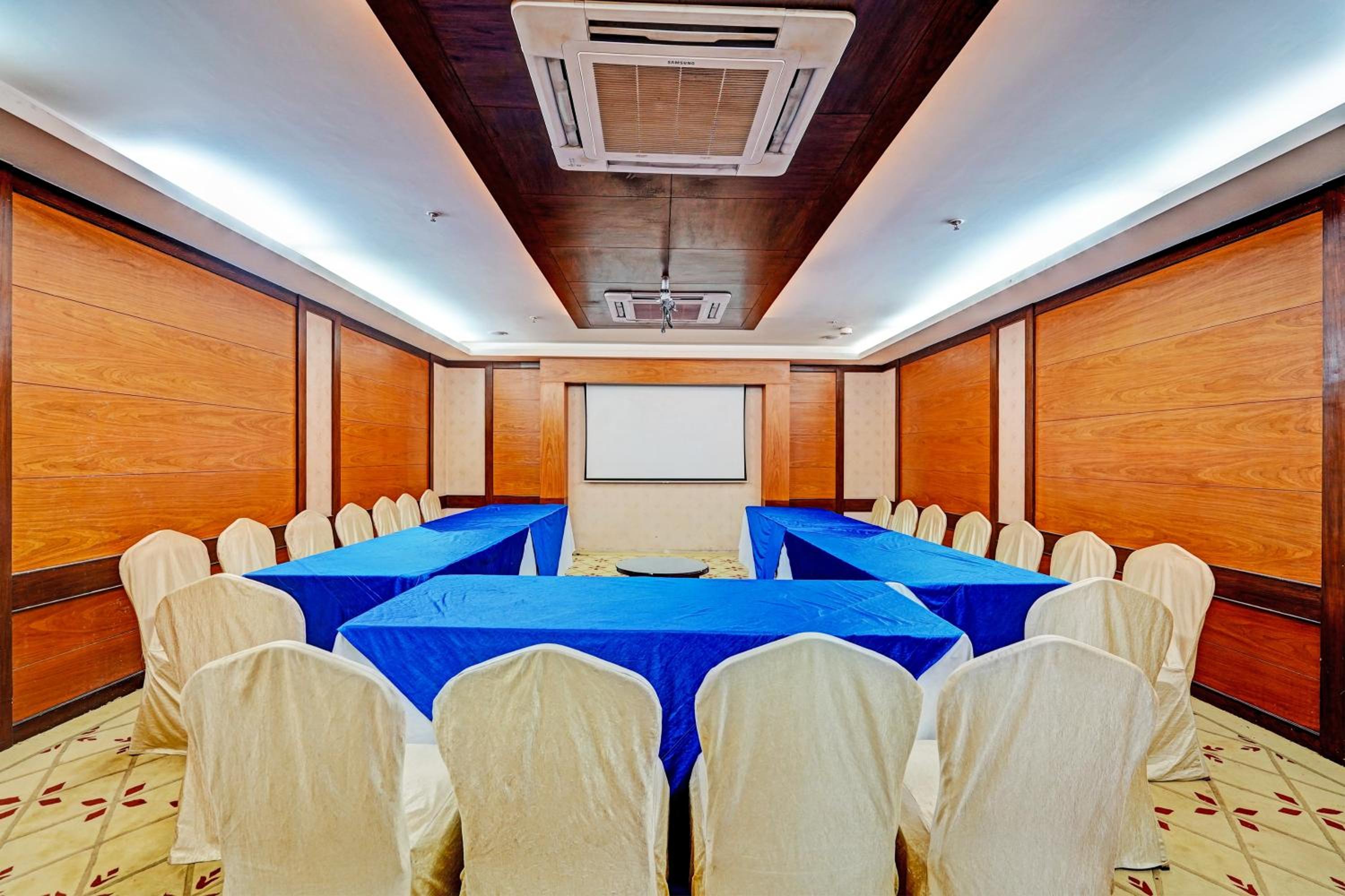 meeting & event spaces