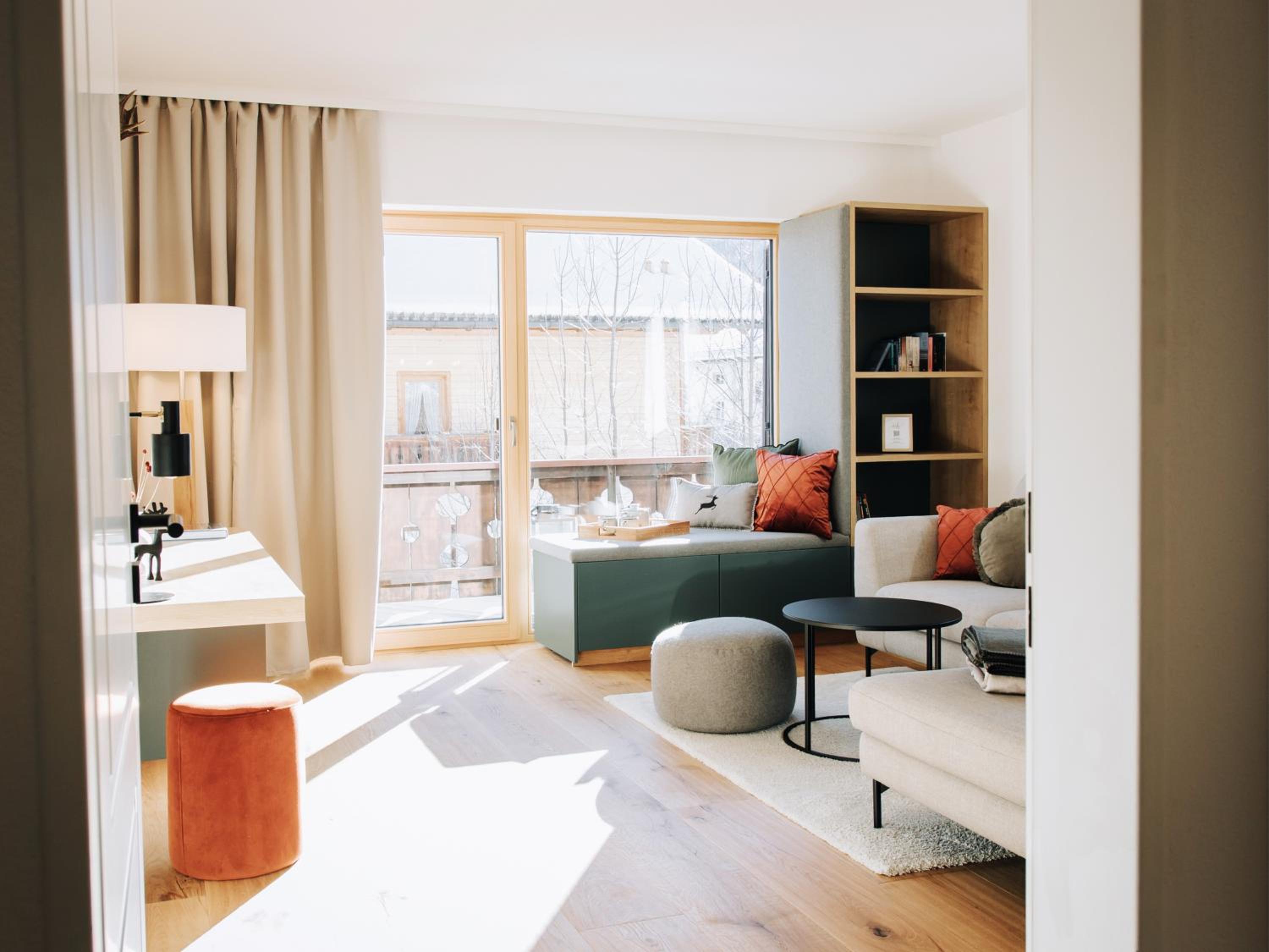Die Karwendelsuite - 5 Sterne FeWo mit bestem Bergblick, zentrumsnah & ruhig gelegen, familienfreundlich