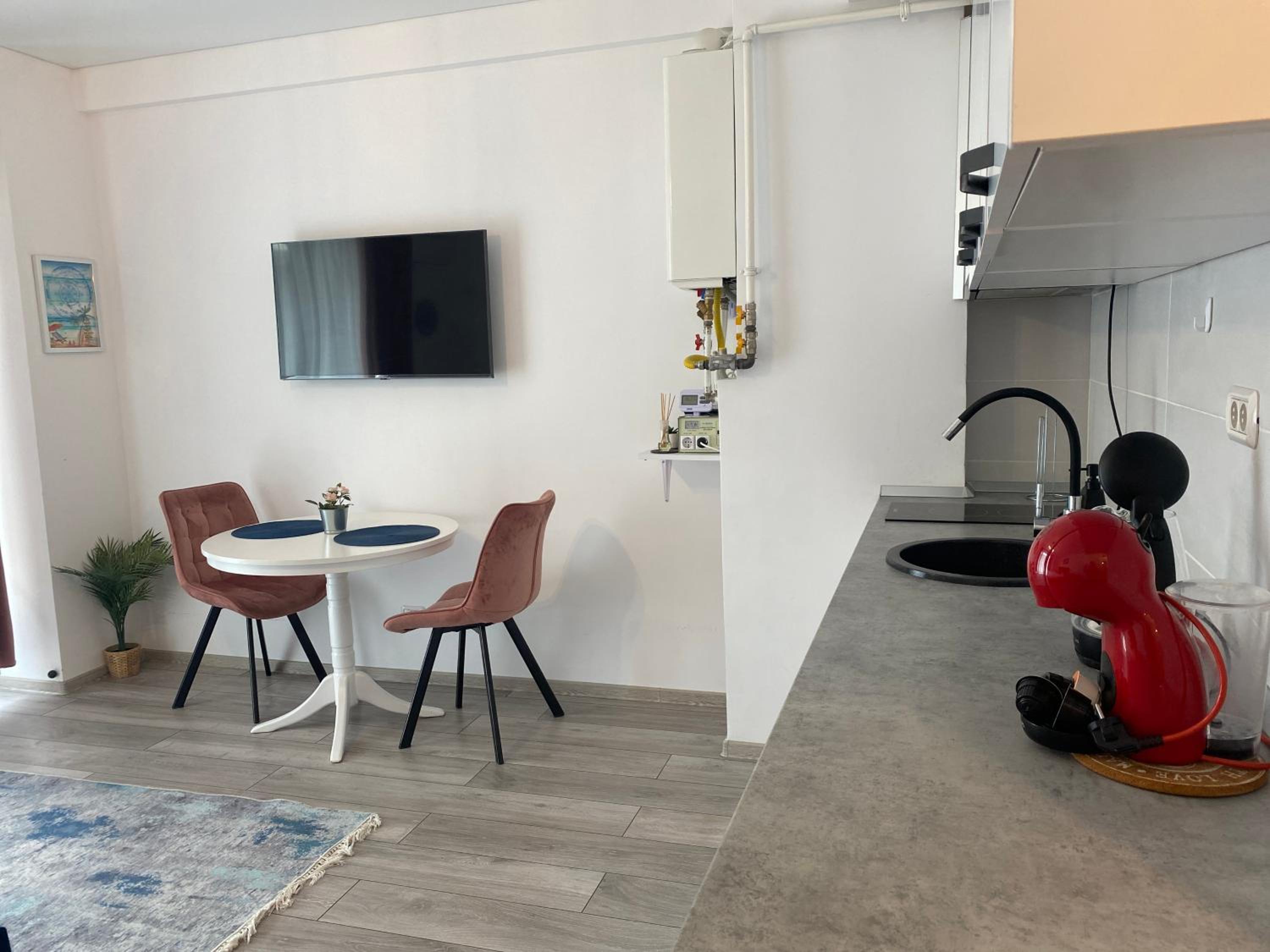 Lova studio Mamaia Nord view 5