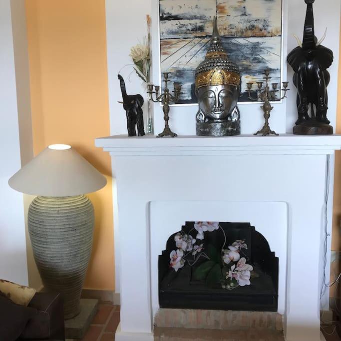 La Perla Beachfront 3 bed Apartment Casares Costa