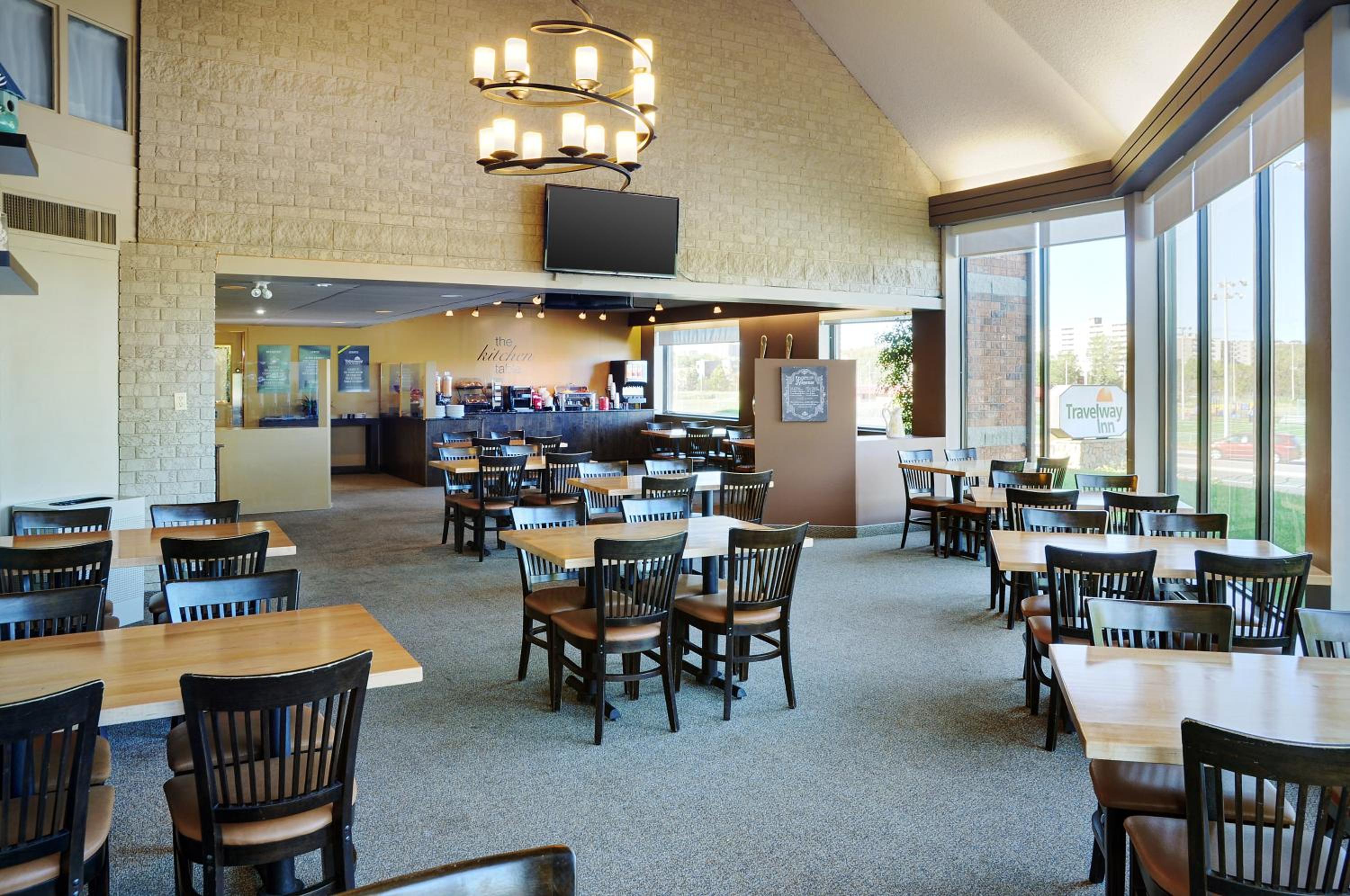 Sudbury Vacations - Travelway Inn Sudbury - Property Image 8