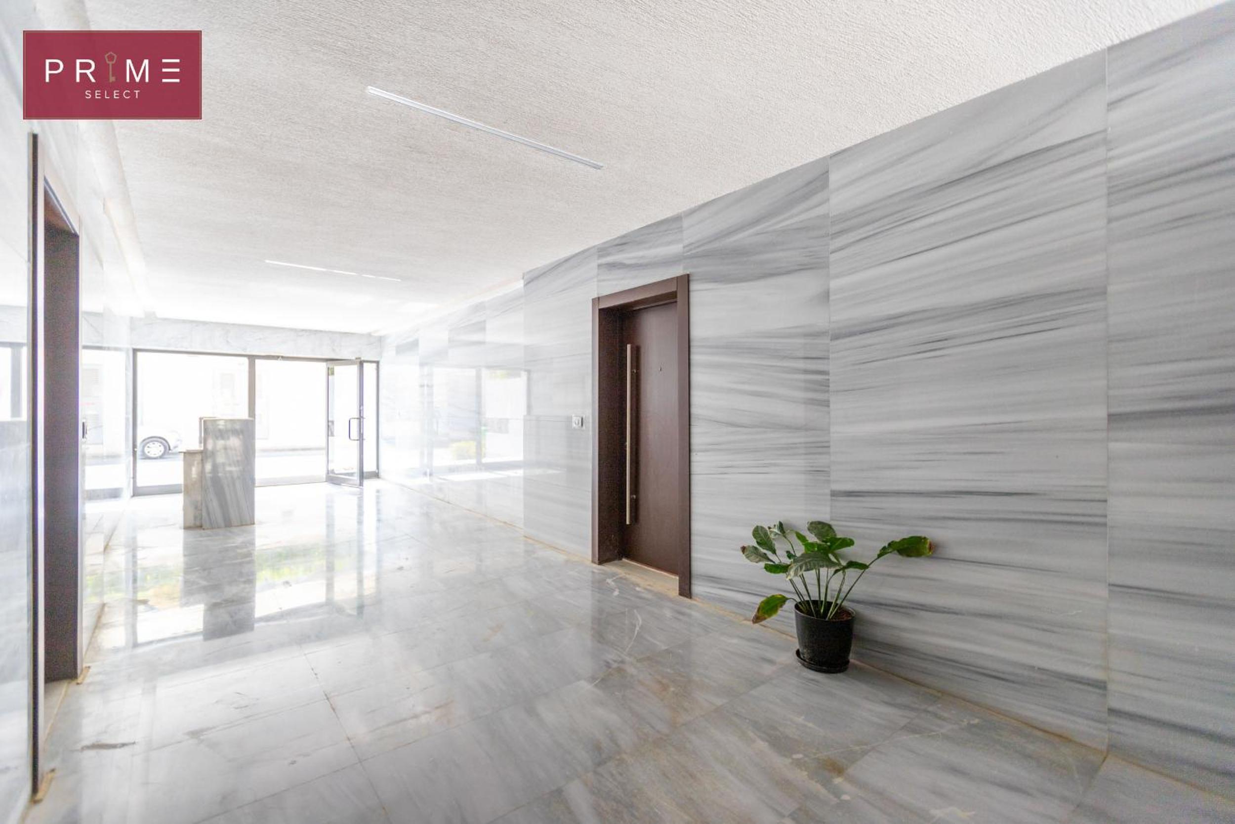 Prime Select Lake View
