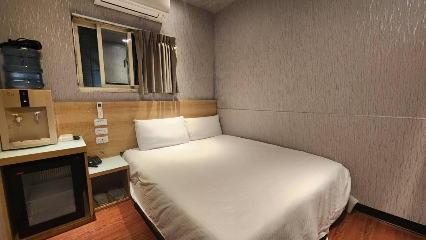 Yung Feng Hotel