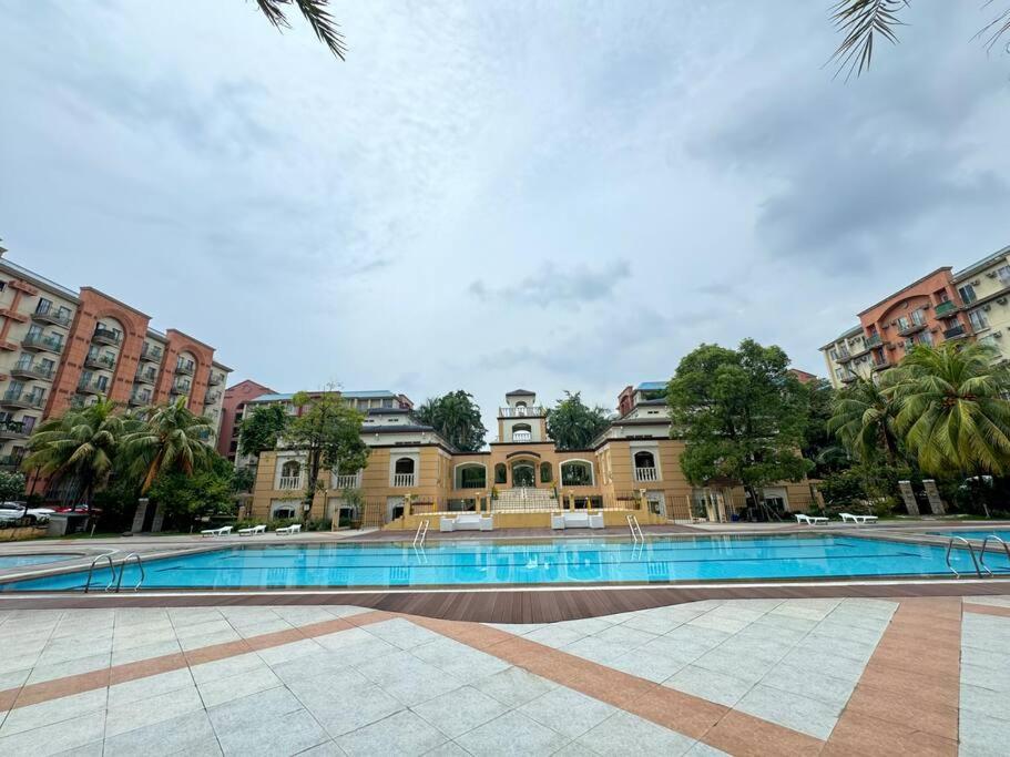 Kalizta Suites