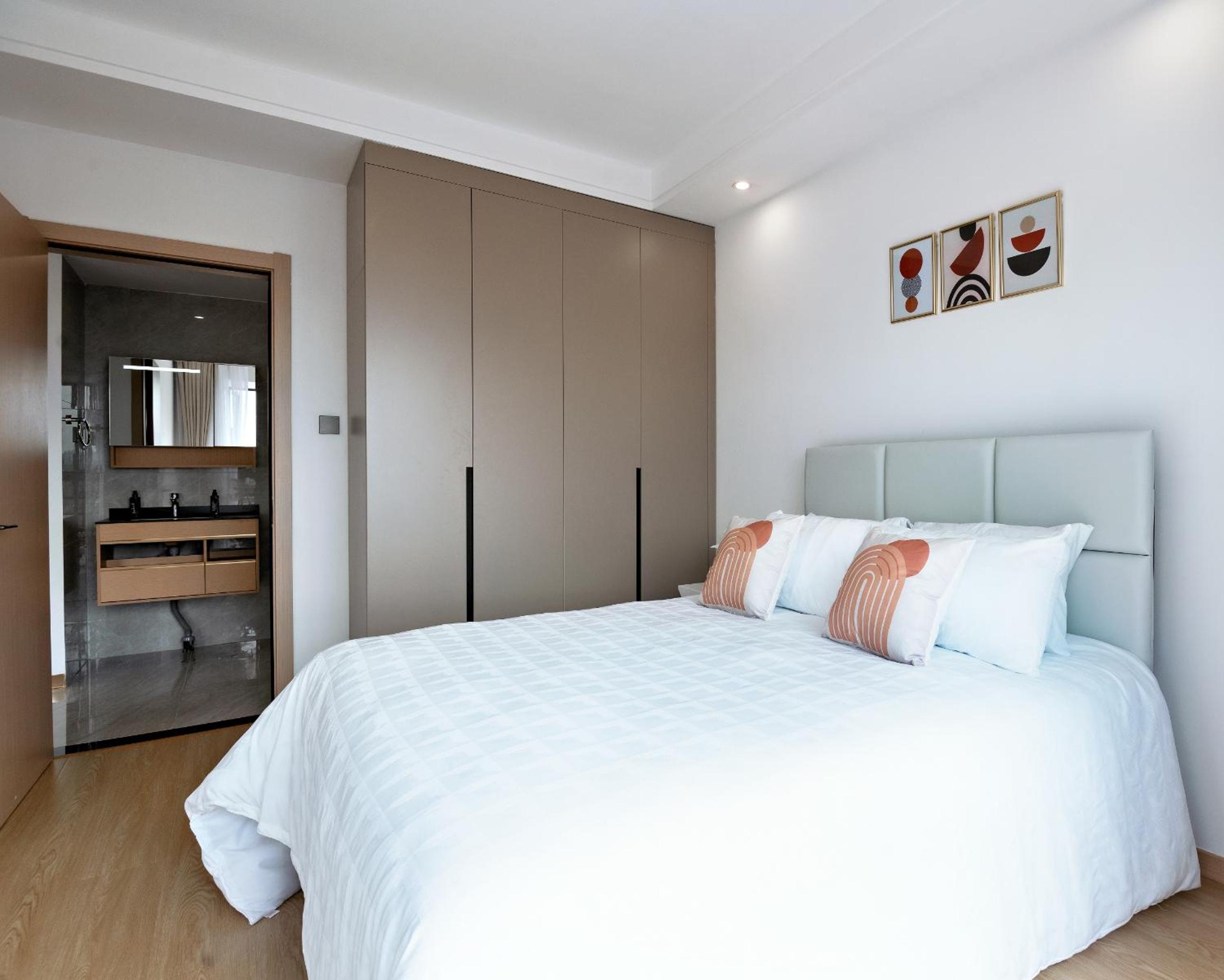 Chic, Kileleshwa, 1 bedroomed with Gym and Heated Pool view 5