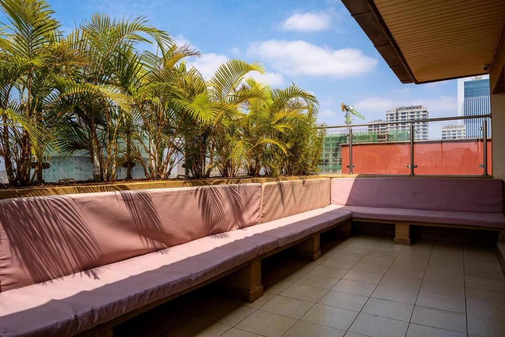 Modern Executive Luxury Suite near GTC Westlands view 3