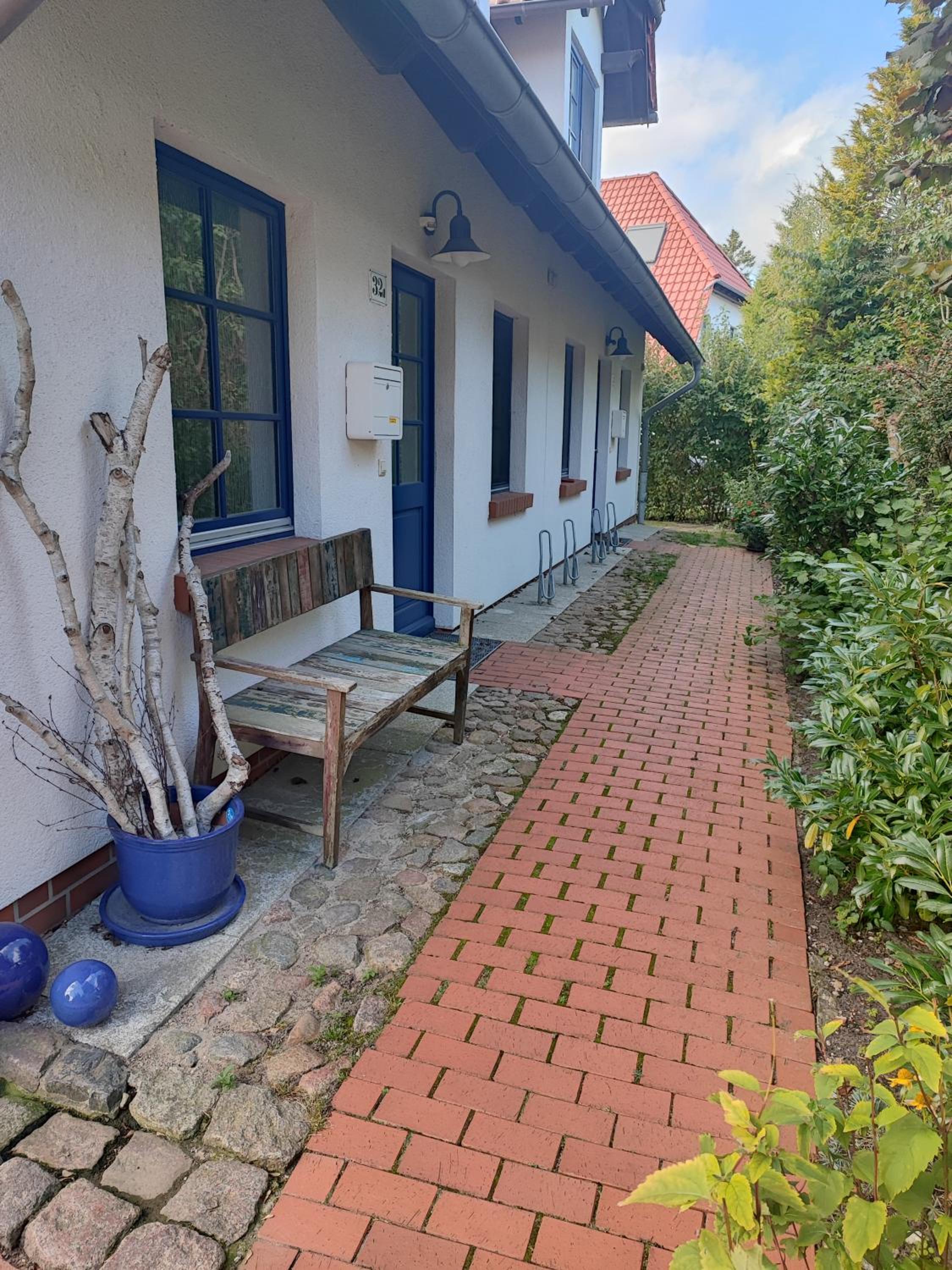 Haus Kehr-Wieder mit Wallbox für E-Pkw view 2