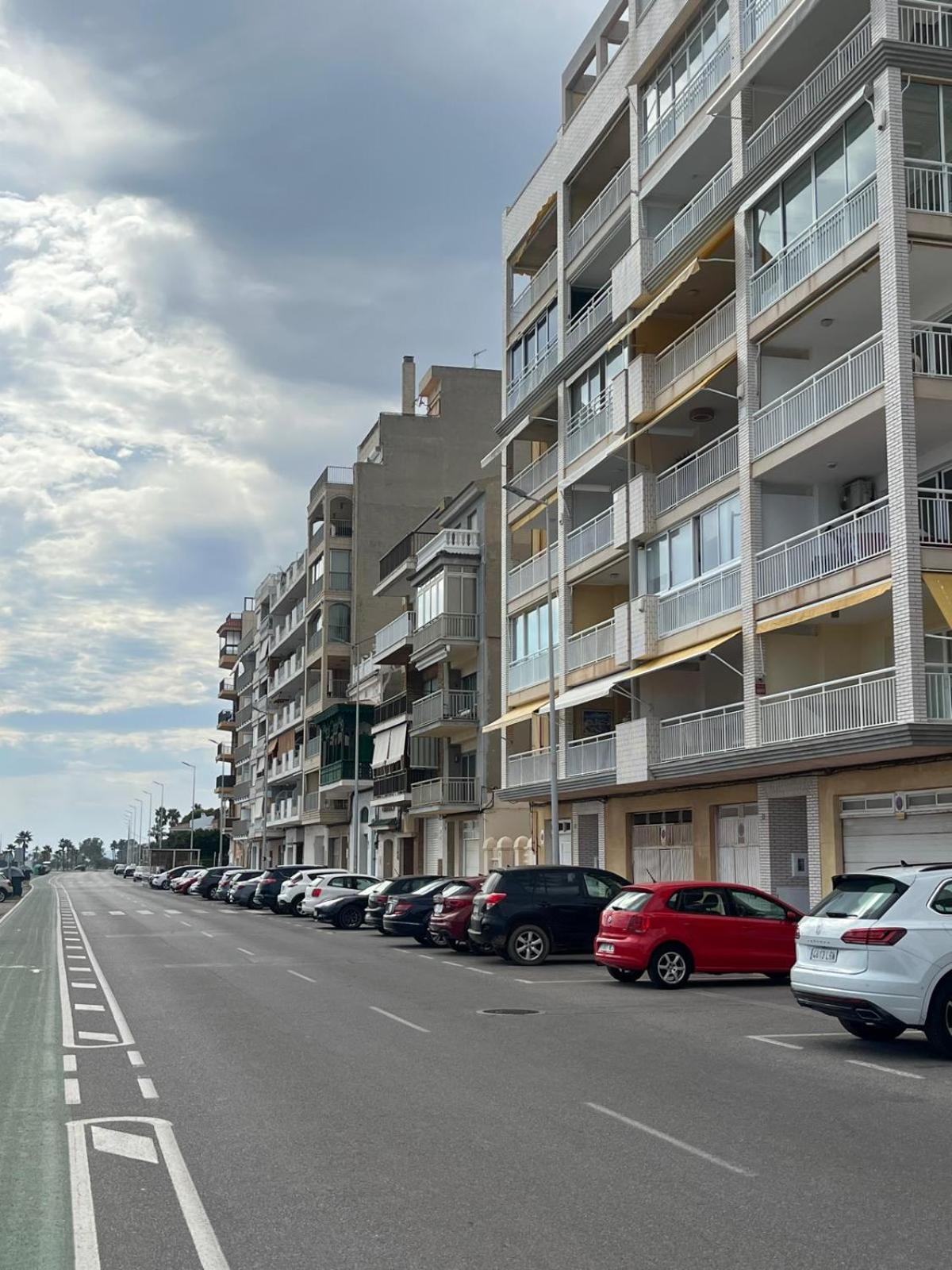FRENTE AL MAR