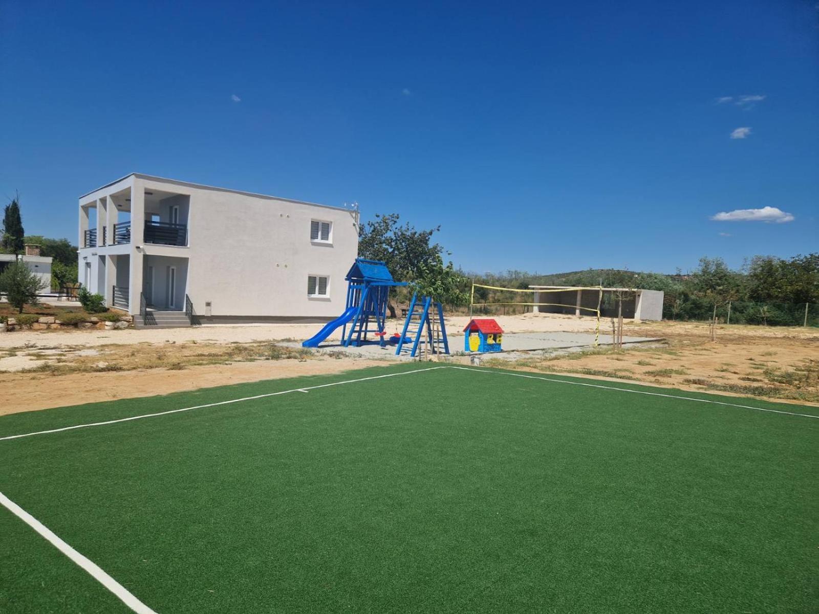 Villa JaNi