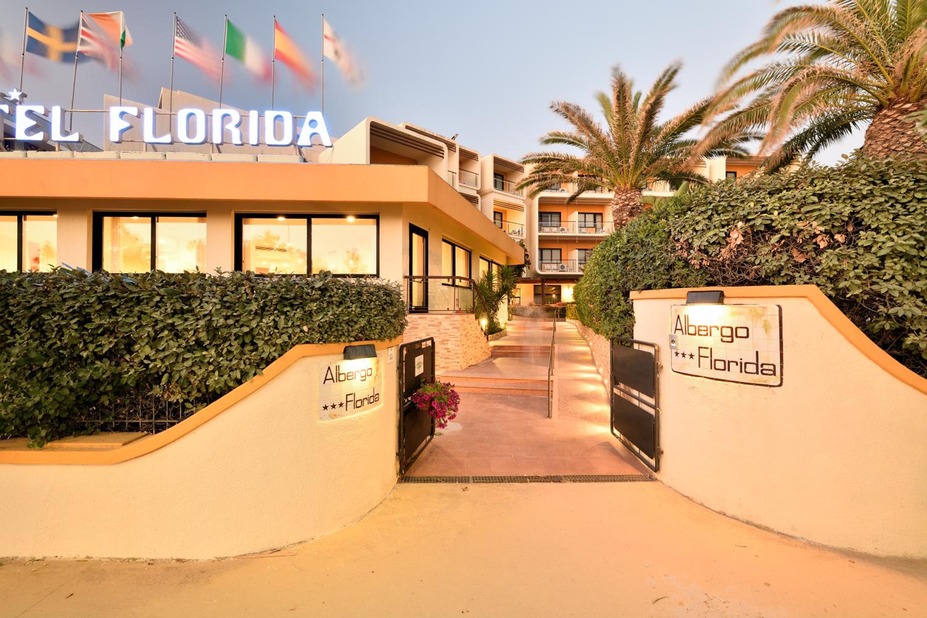 Hotel Florida - Image 1