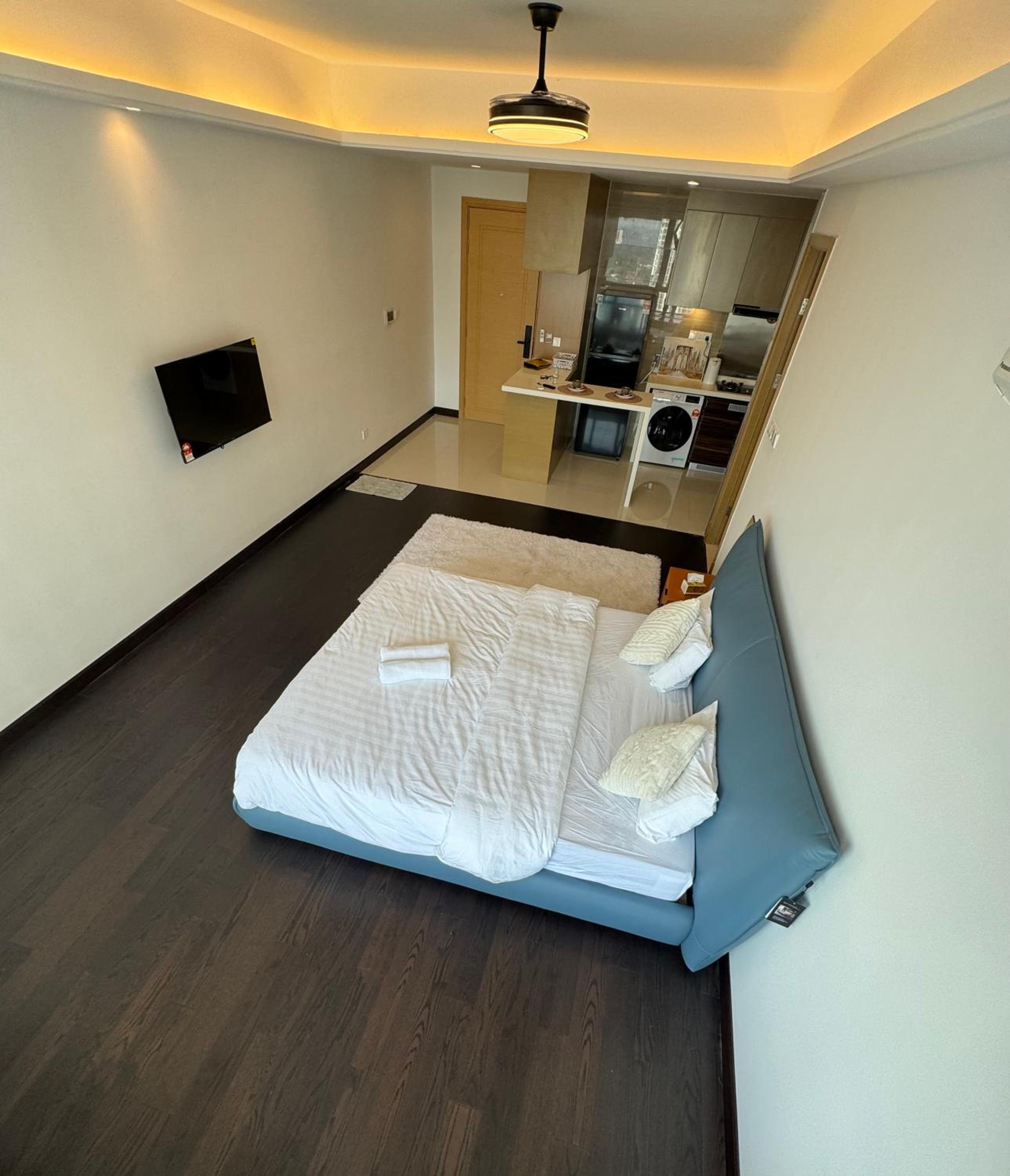 Simple Suites