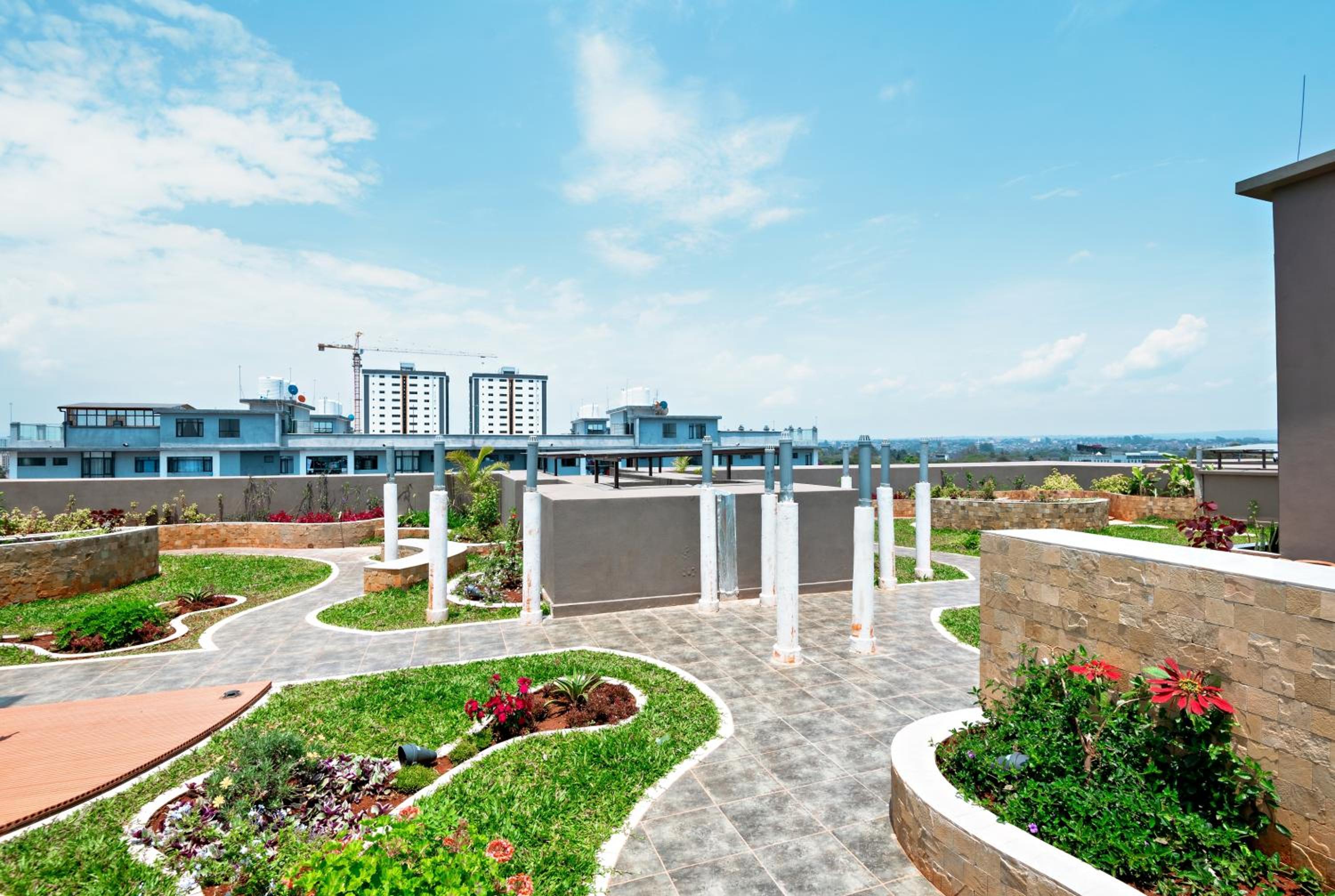 Chic, Kileleshwa, 1 bedroomed with Gym and Heated Pool view 2