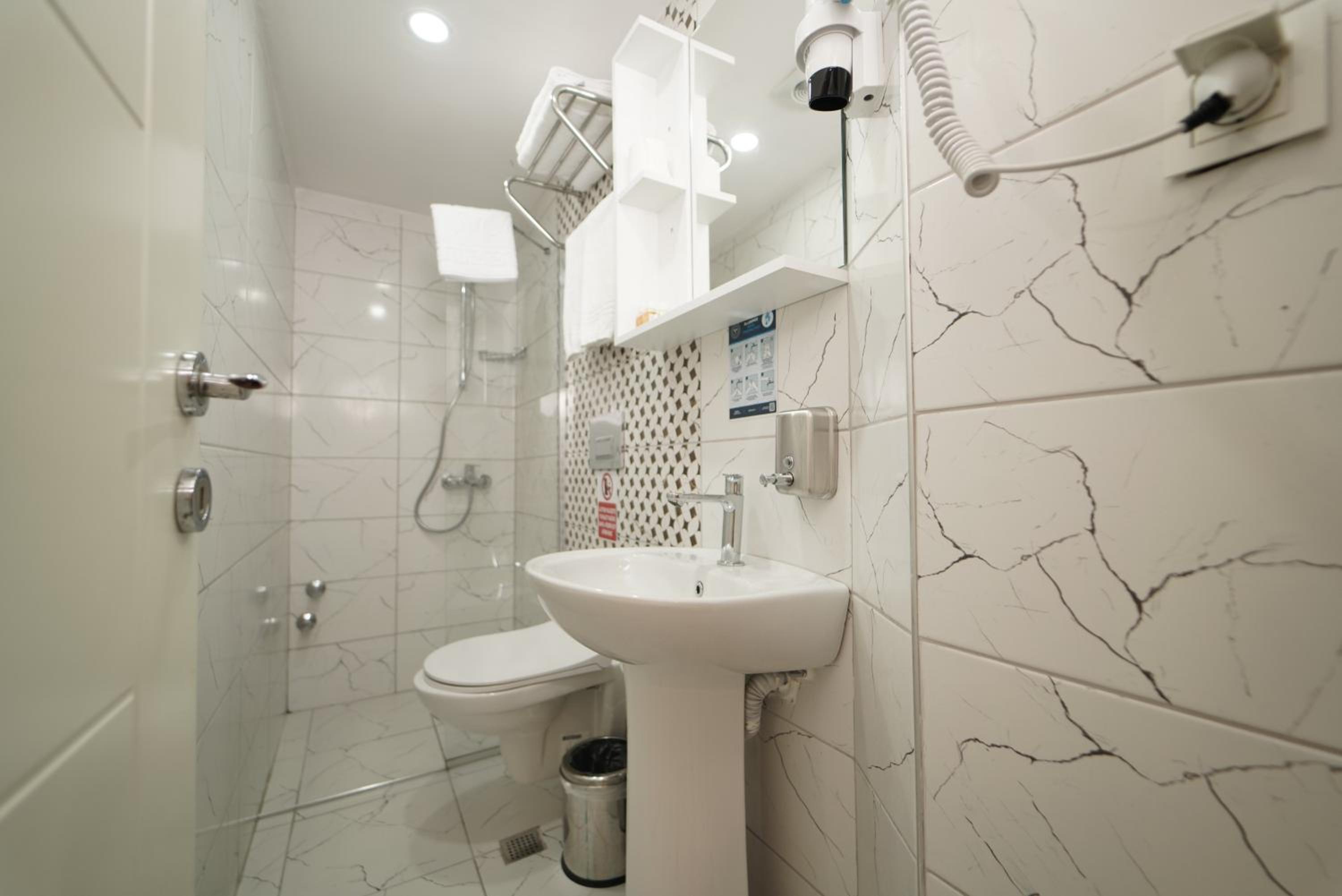 Deniz Boutique Hotel - Image 45