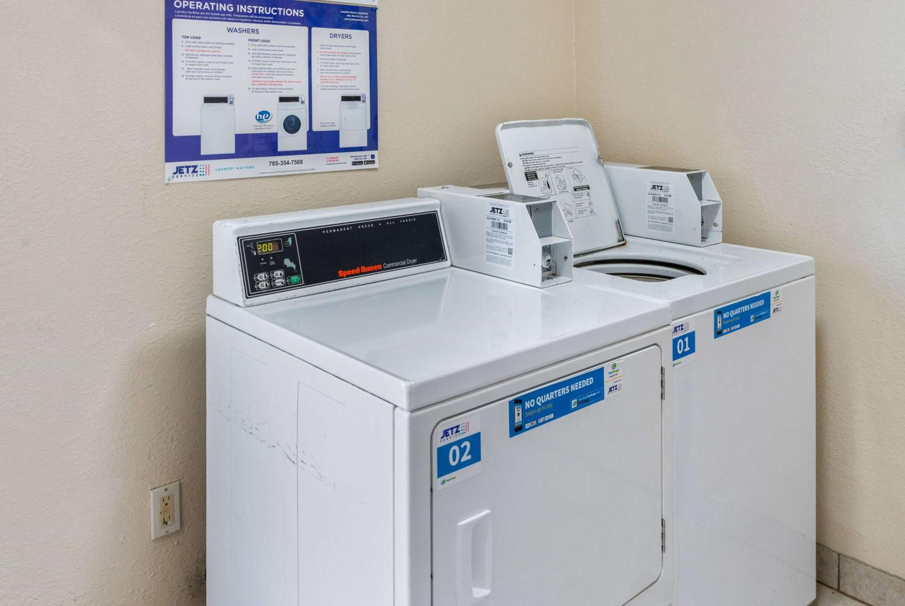 Lawrence Vacations - Baymont by Wyndham Lawrence - Property Image 17