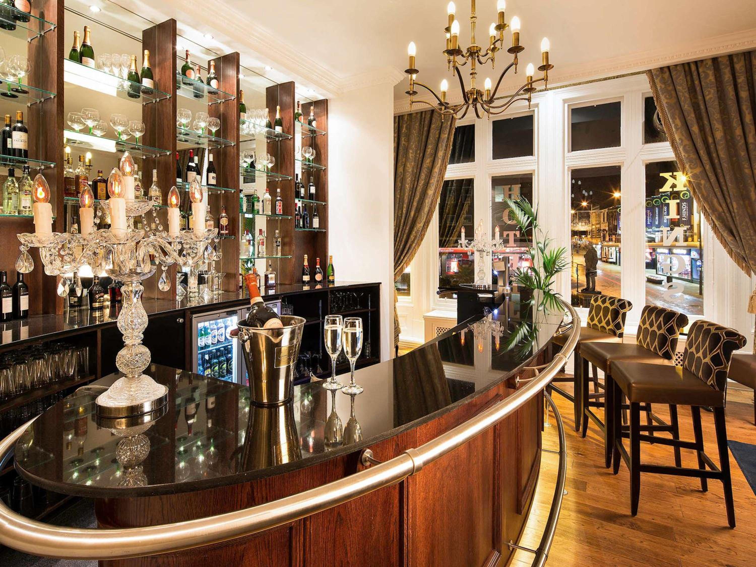 Darlington Vacations - Mercure Darlington King's Hotel - Property Image 1