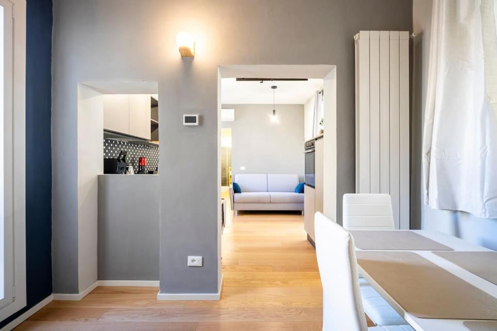 Anna Home - 5 Minuti Centro Storico - Moderno Appartamento view 3