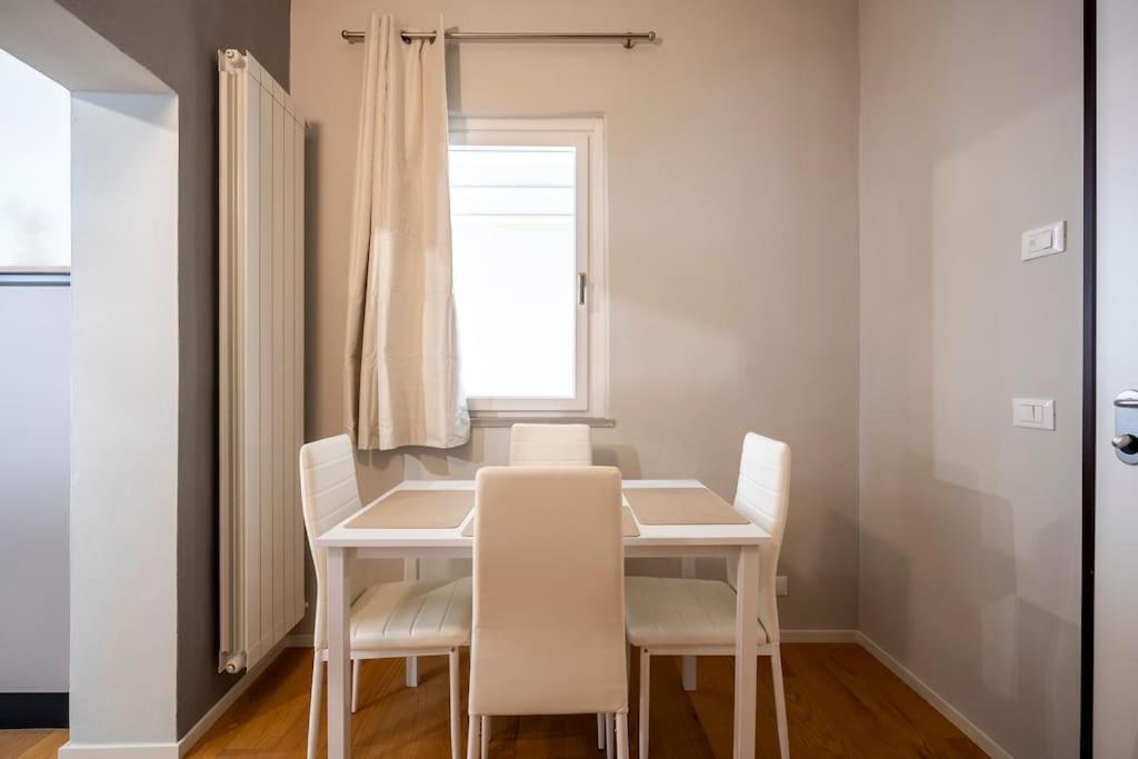 Anna Home - 5 Minuti Centro Storico - Moderno Appartamento view 4