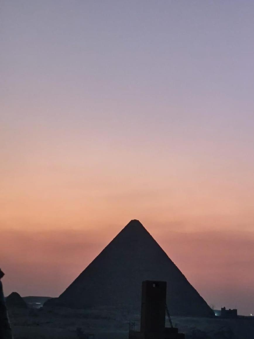 Nino Pyramids Boutique