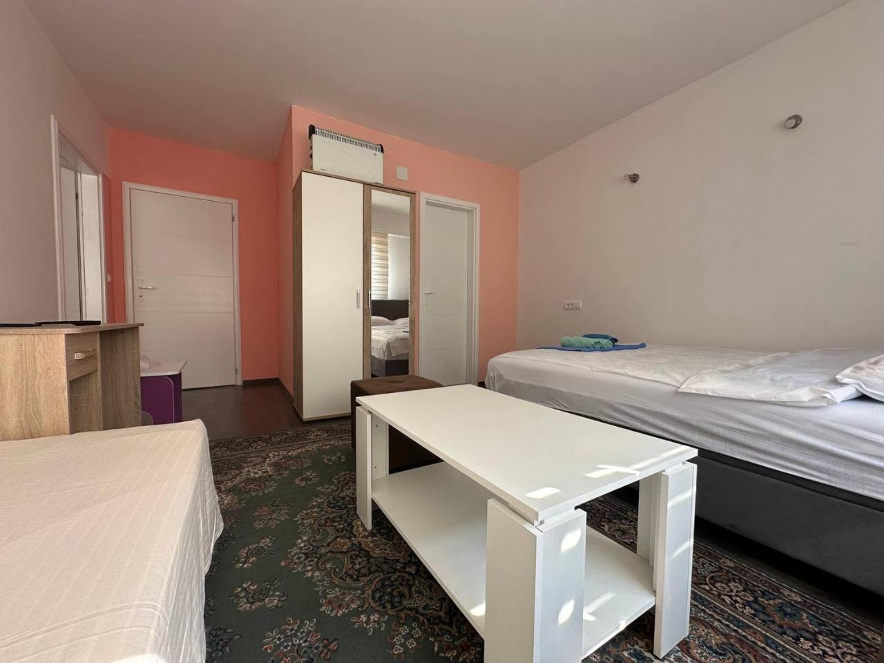 Huke Apartments