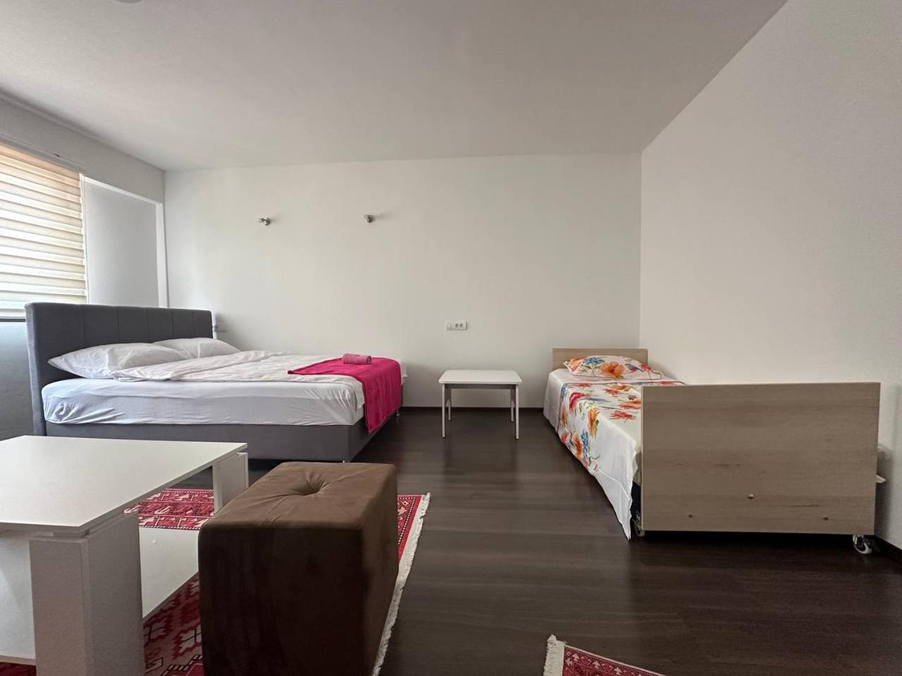 Huke Apartments