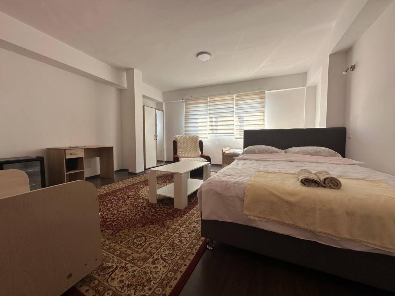 Huke Apartments