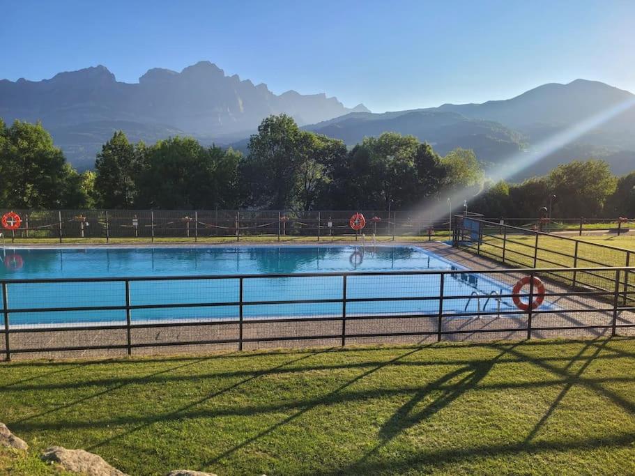 Cómodo y Soleado apartamento en Panticosa